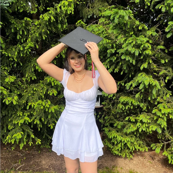 Lucy in the sky estrella dress in white - Picture 2 of 4